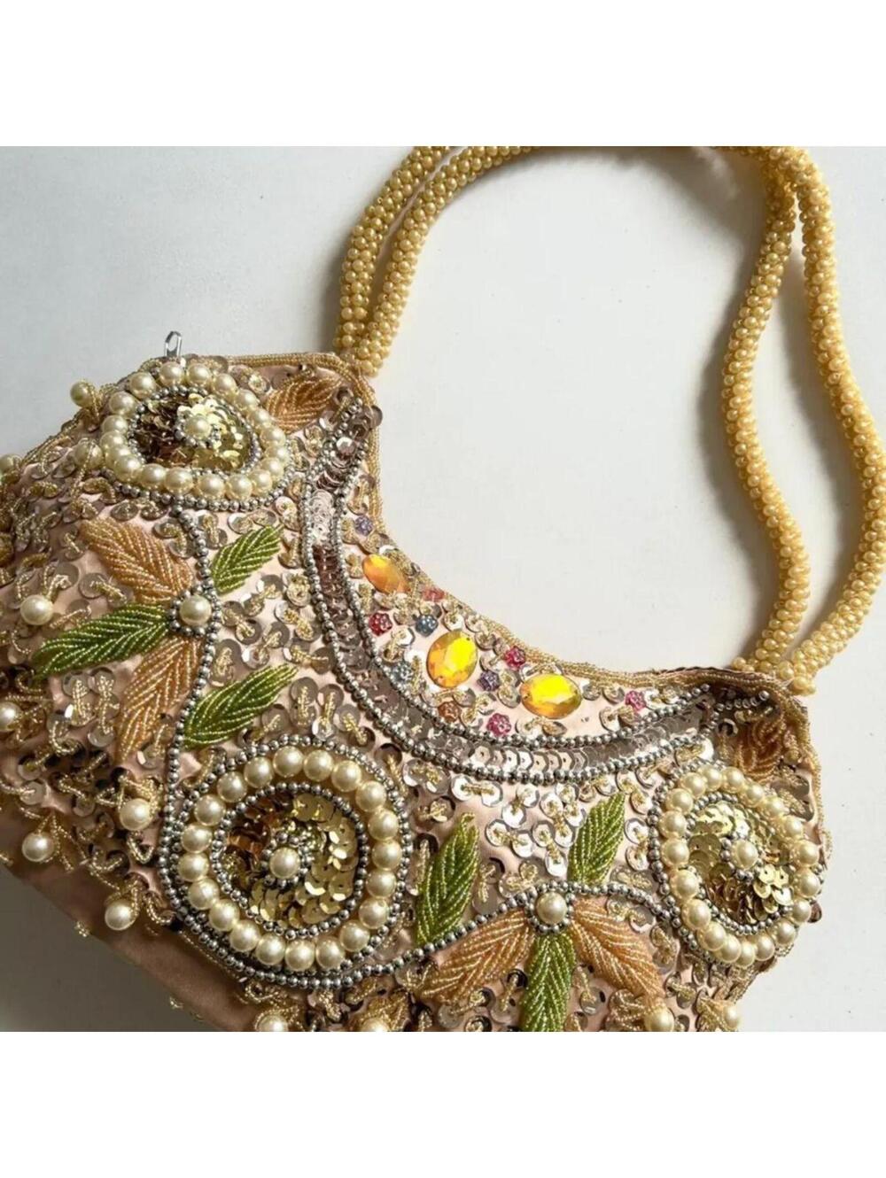 ONE OF A KIND Vintage all hand made beaded bag